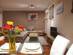 Ideally Situated Corfu Old Town Apartment